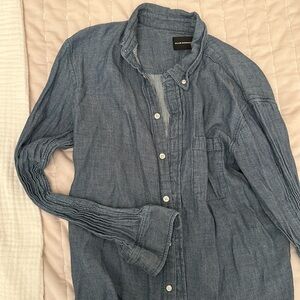 Men Club Monaco denim button down